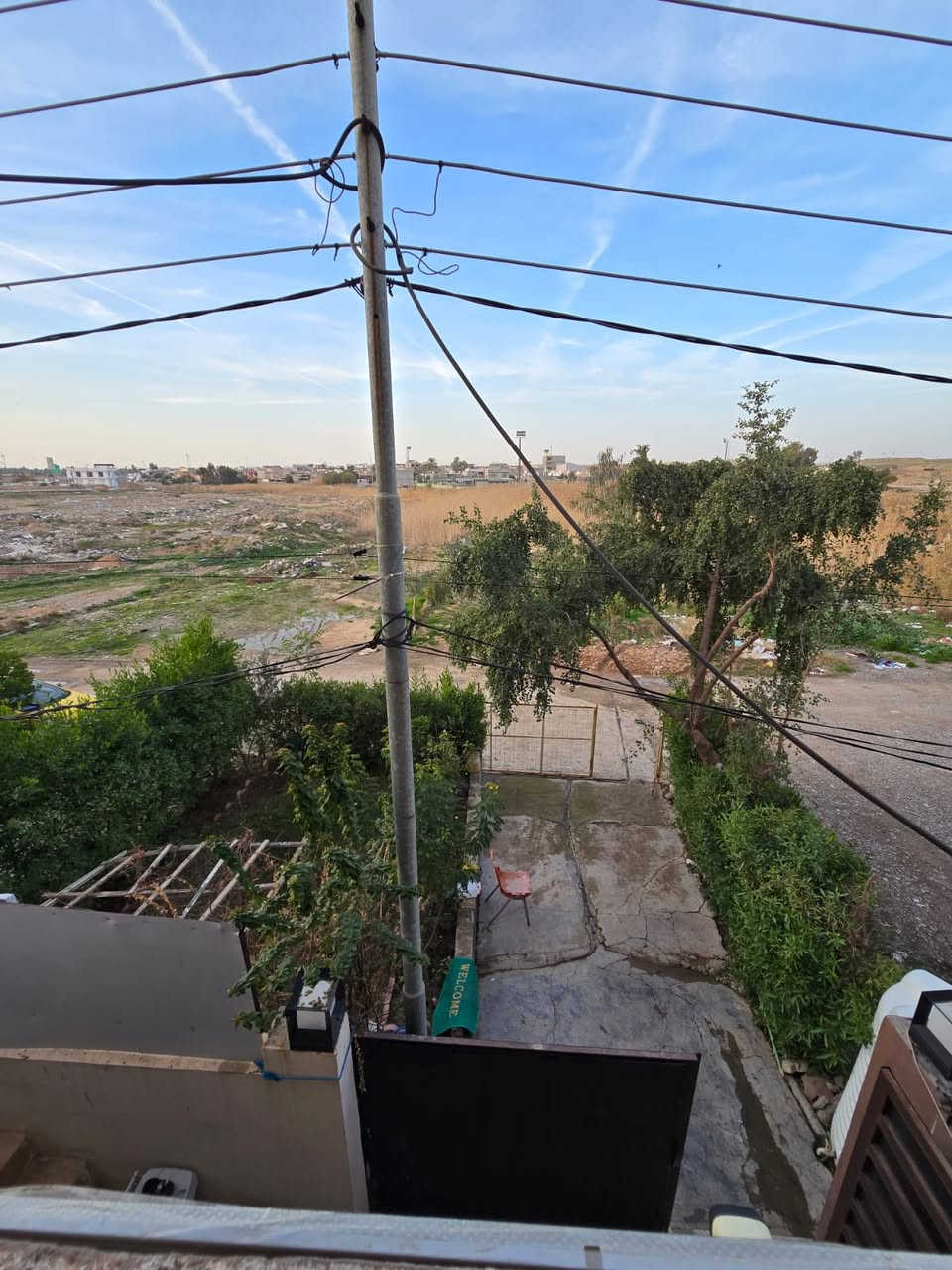 ✅دار  للبيـــــــع// طـابـقـيـن فـي حي رمضان خلف اسواق ابو كاوه  🏞️🏞️
 
🏗️📍المــــــــوقع// حي  رمضان _ خلف اسواق ابو كاوه داخل الفرع

✏️المســـــاحة/ 125 / رقم مكملين معامله مال طابو 

🚩 الدار  ؛؛ يحتوي علي حديقة 🏞️100م + سقف ثانوي كامل مع سقف مغربي بناء حديث

طـابـق الاول 
( 1غرفة نوم _ استقبال _ مطبخ حار بارد _ صحيات خارجي _ حمام داخل البيت _ كراج سياره _ حديقة داخل الحوش و حديقة امام البيت 100م 

طـابـق الثاني ( نفس تصميم طابق الاول )

السعر // 65 مليون وبي مجال

🏫📚نستقبل جميع عروض البيع و ترويجها بإعلانات 

للمزيد من التفاصيل الاتصال او المراسلة خاص  ***********
 📍موقع المكتب  📌 خانقين - المزرعه
خلف جامع الهدايه ➖
