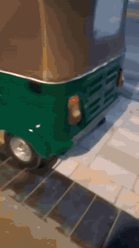 تكتك البيع موديل 20 شهر12 مصبوغة عام رقم سنويه بابل عنوان الحمزه الغربي رقم *********** سعر 5200بي مجال قليل
