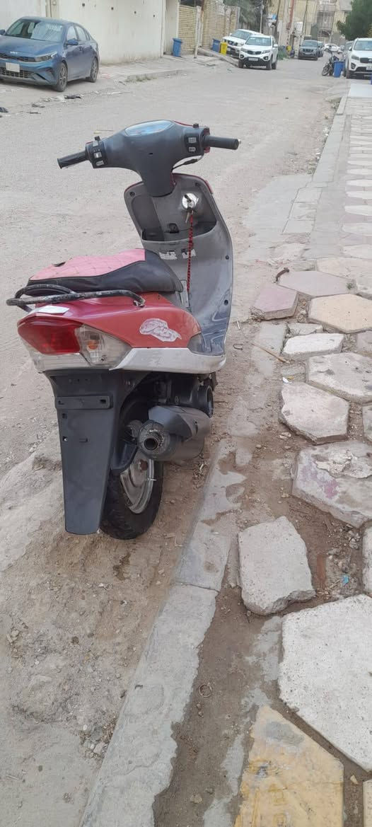 سلام عليكم شباب دراجه ماكس منغولي للبيع بوشه 55 دراجه كامله سعر 750 بيه مجال قليل التواصل  *********** انا مكلف بل نشر
