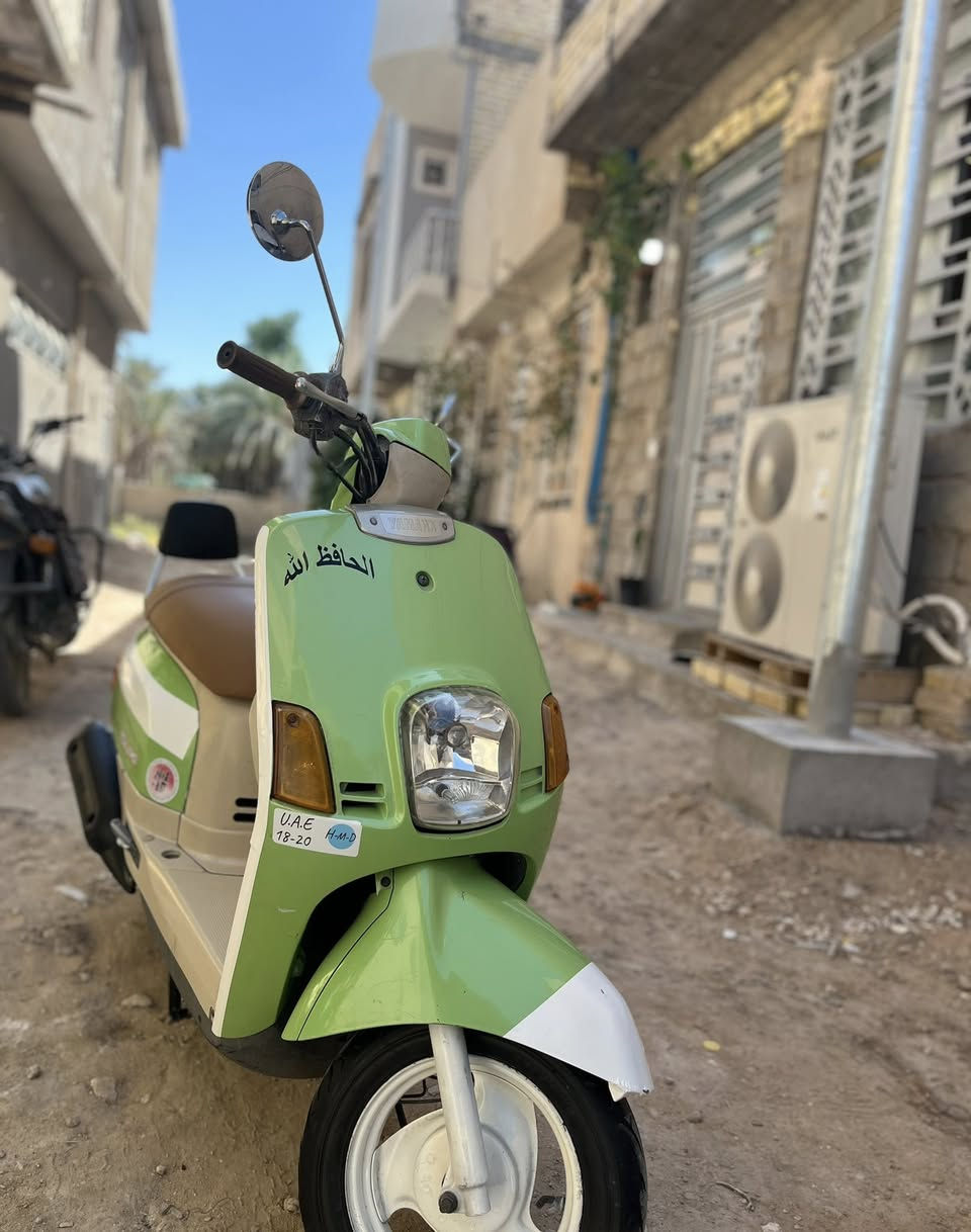 سلام عليكم بوليس لون تفاحي مميز دراجه مال جناي كامله مكمله ما ناقصها برغي كفاله من محرك وكفر دراجه مال جناي محافظ عليها من كلشي دهن كل 15يوم دراجه مسجله باسمي وببه وصل معرض طابق ويه رقم شاصي سعرها 1200 وبيها مجال حك جيه فدوه مو شراي لا يتصل الاستفسار الاتصال عل رقم ***********
