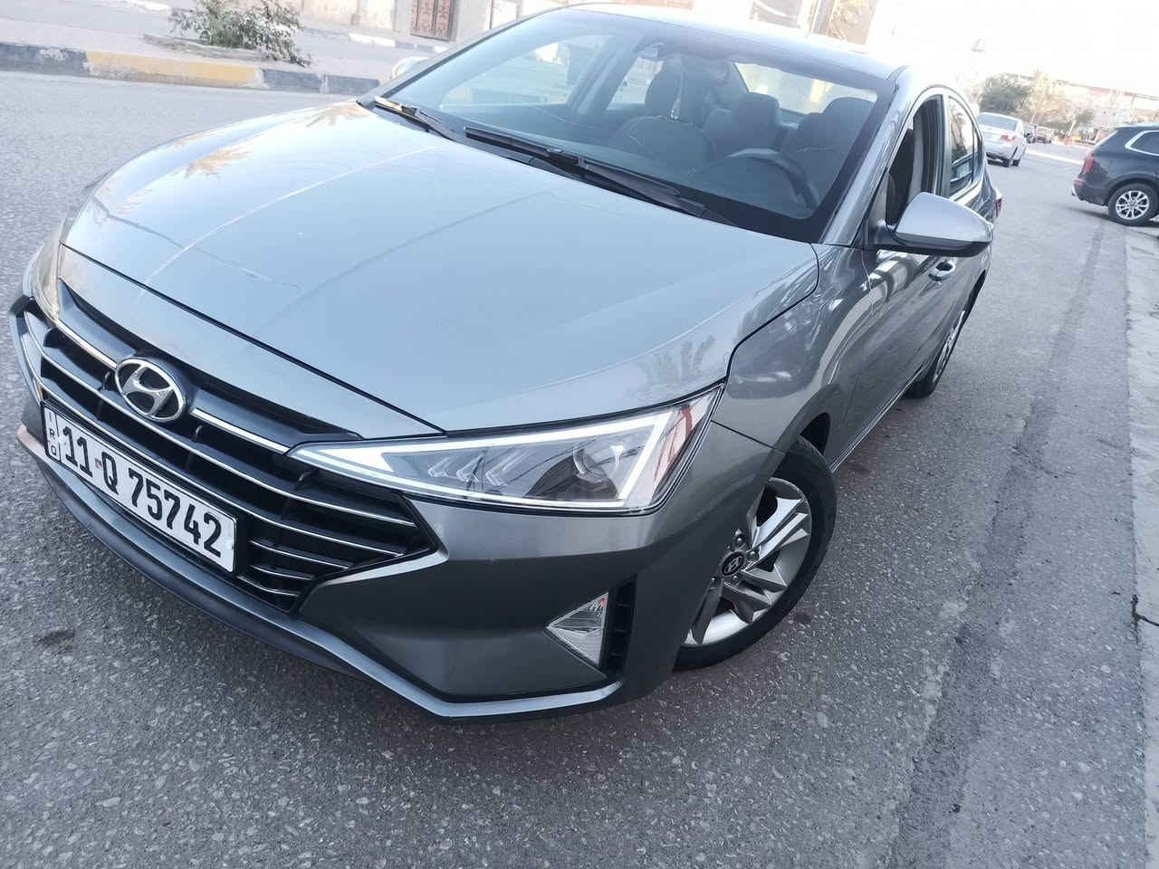 السلام عليكم النترا 2019فول مواصفات 1/1=EX سبورت ،،،،،،ما عدا الفتحه رادار جانبي توقف ذاتي بصمه تشغيل بصمه ابواب اناره ترحيب اضاءه يدات باب حساس خلفي رقم بغداد انجليزي سنويه جديده هزه جديده تحويل مباشر محرك 2000 دوش كير اي تي المرغوب سنويه اصدار جديد تاريخ النفاذ 2027  ماشيه 150حقيقي مواصفات شاشه كبيره لمس تدفئه كوشنات تدفئه مقود لد امامي زنون بقلايد ليد 3 دي دائري نظام ايكو تقليل صرف نظام اي بي اس مانع منحدرات حساس ضغط الاطارات تخم تاير جديد كوري ويل كب كروم حجم 17 صبغ قطعتين فقط مكان السياره كربلاء السعر 128 تليفون ***********  صور الحادث داخل المنشور
