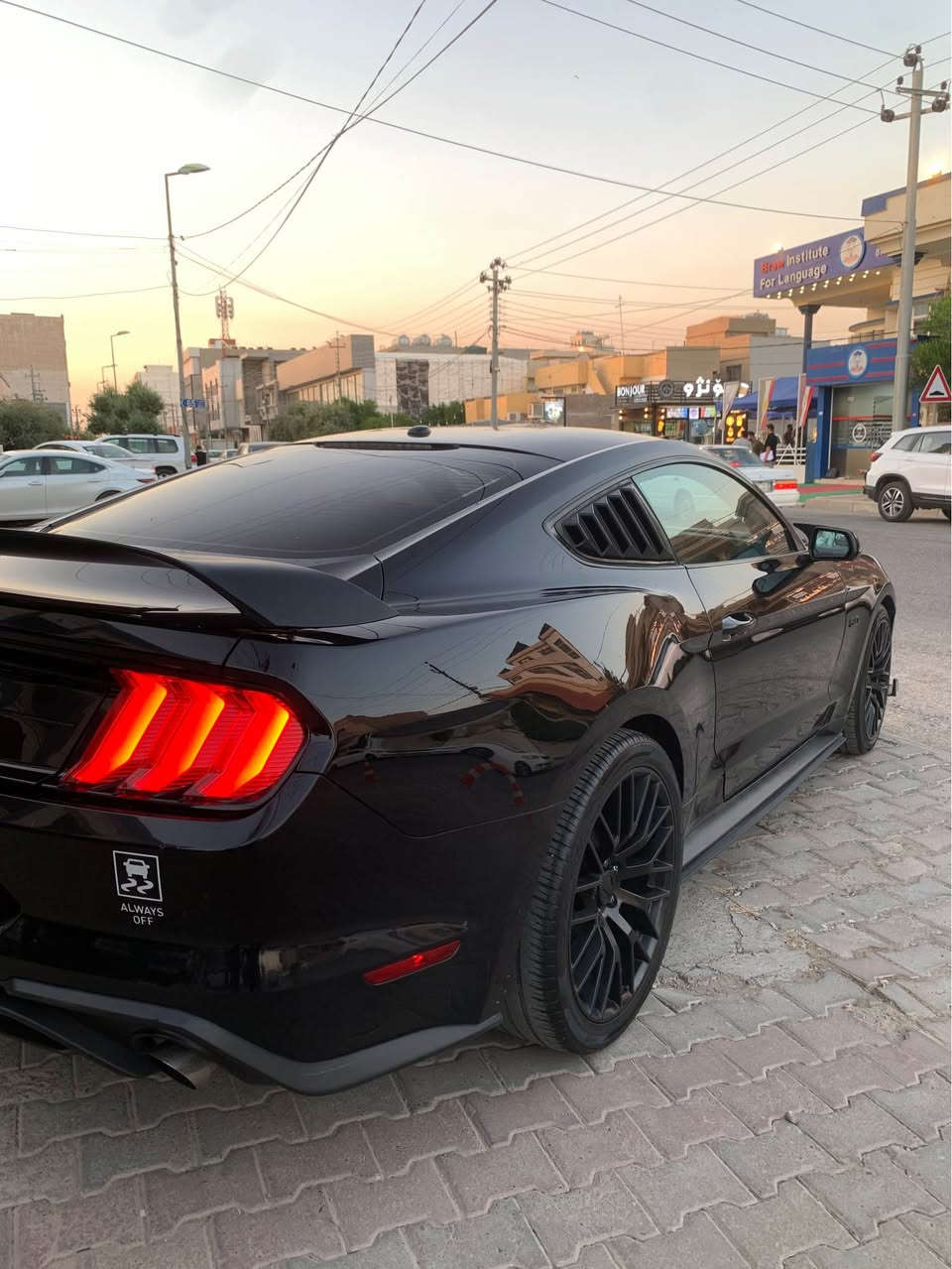 ▪️تەنها فرۆشتن گۆڕینەوە بە تێسلا ▪️

Mustang 
Model 2019 
گێڕ عادی 
بۆنیت چاملغ سبوغ 
ئێرباگ سوکان 
کەمەک پێشی هەیتی
مەکینە V4,2.3 T 
ڕۆیشتن ٤٣ هەزار میل
سەنەوی کۆنە 

نرخ / ١١٥ $

*********** أربيل, العراق
