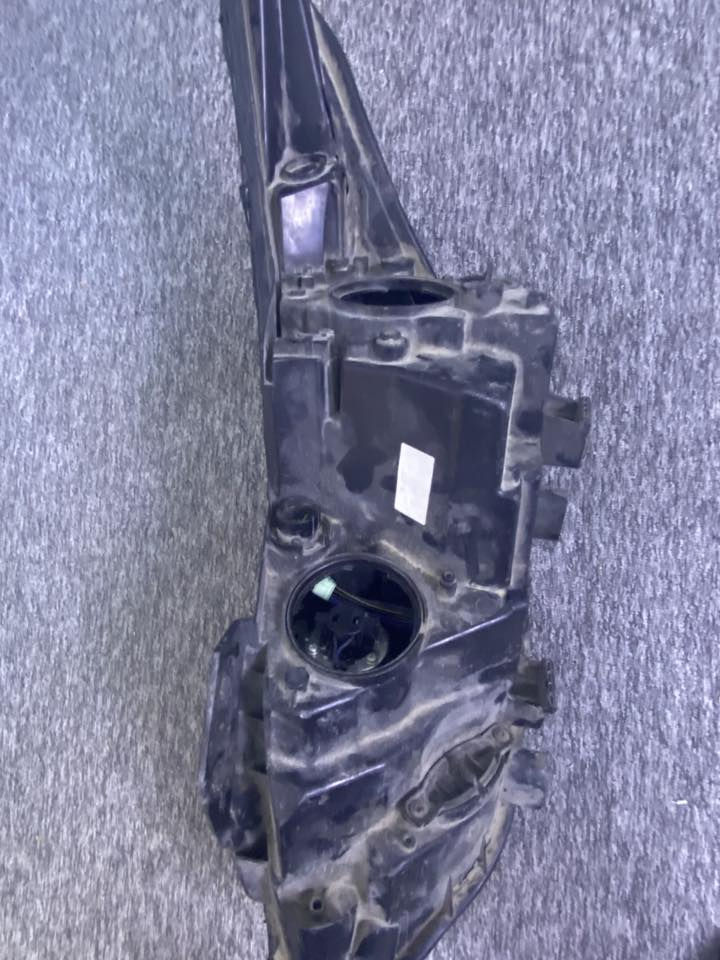 مرحبا
مازدا للبيع فورتي امريكي ترهم موديل ١٩/٢٠/٢١

نظيفه ومبدله جامه جديده شغال كلشي بيها  

*********** واتساب

*********** بغداد
