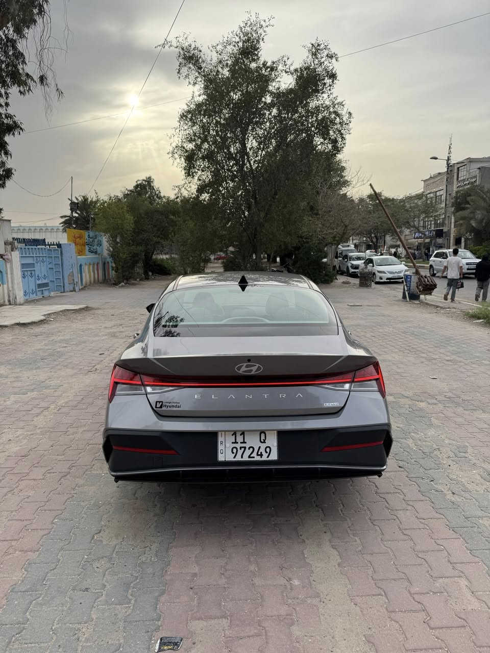 السلام عليكم للبيع النترا موديل 2024 وارد أمريكي دخول جديد ترقم جديد رقم بغداد بأسمي تحويل ثاني يوم حادثها فقط ربع دعاميه صبغ بدون  تبديل بدون ايرباك ليبل واحد حتى الدعاميات (السياره هايبرد) فول مواصفات عده الفتحه ماشيه 31 الف ميل علا مشي امريكا بحاله الوكاله 
————————————————-
١-بصمه تشغيل عن بعد 
٢- شاشه متصله 
٣-سايد بريك دكمه 
٤- اوتو هولد 
٥- حساس امامي ورادار خلفي 
٦- بك لايت لد متصل 
٨- لايت زنون عدستين 
٩- اناره متغير بل دشبول 
باقي المواصفات معروفه 
————————————
 مكاني بغداد الحريه الرقم ***********
