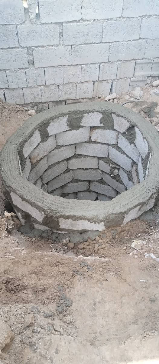 السلام عليكم يوجد كادر عمل تعديل بيوت فرش حجر تصعيد رمل واسمنت سيراميك تعديل حدائق تعديل تكعيبات لبخ تكعيبات تكسير صبه تعديل بيوت حفر ابيار دائريه وبناء تعديل تكعيبات تقشيط حائط اسمنت وجص درز مال بيوت تنظيف بيوت من الحشيش ****************************
