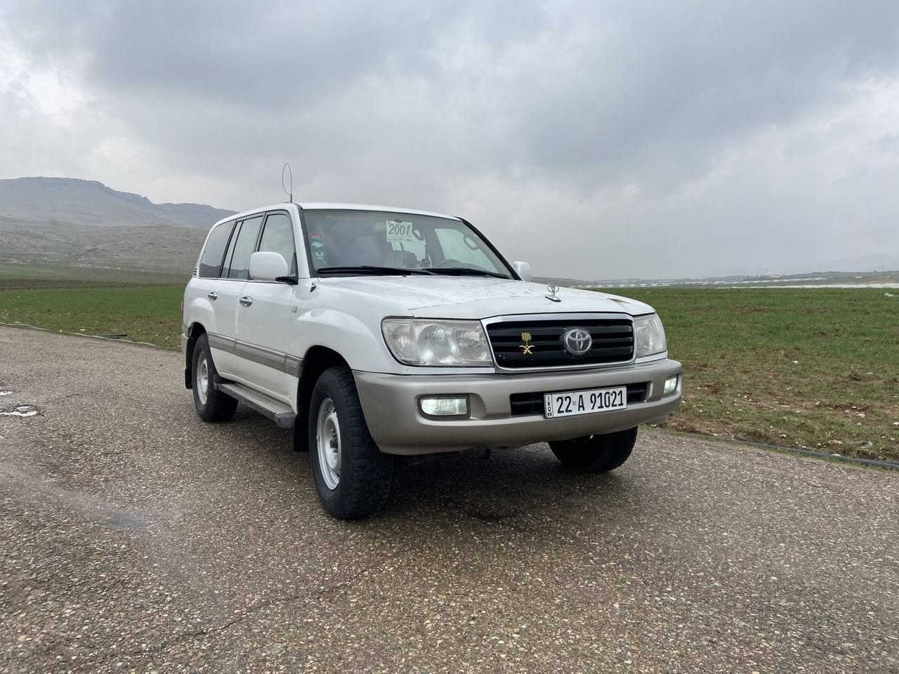 بةناوي خواي كةورة
تويتا لانكرؤزةر مؤنيكا 
٢٠٠١ سئ روبع ناو زةرد سةلاجة
مةكينة و كير و دةبل ئةكسلي بةشةرت 
٤ تايةي لؤكي لة زيرة بئ تةقة و رةقة مالي دؤستة 
تةحويل ئةصلي بةناو خؤمانة و وةكالةتيش دةكةين دةفتةر بةنزينيشي هةية سةنةوي تا ٢٠٢٨ تازةية 
كامل بؤياخة بئ دةعم بئ مةعجون بيش و بشتي كةبسة
سعري ١١٨ كلا و كةميك مةجال
***********
***********
