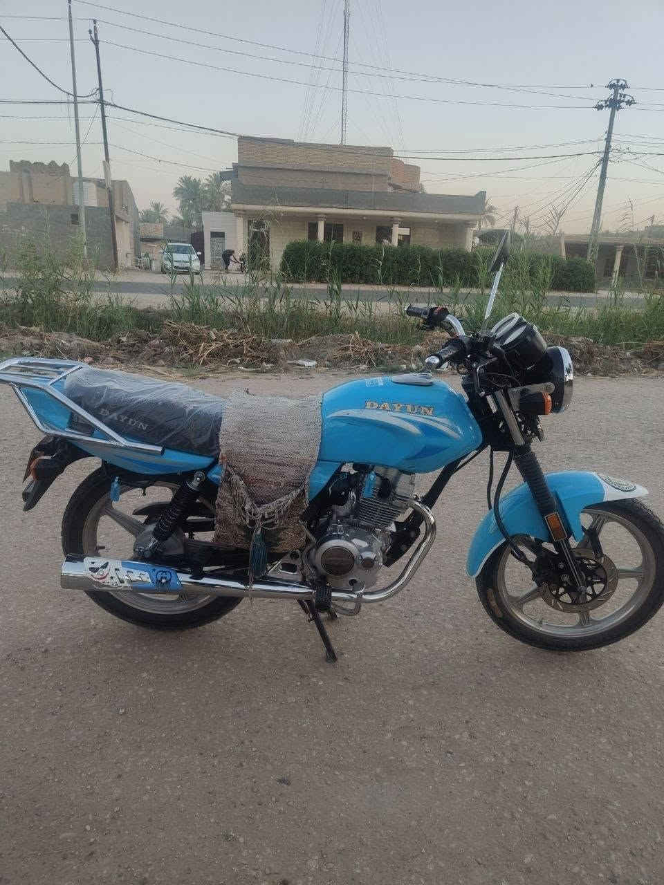 دراجه جامده للبيع موديل 2023وكيل ثامر  سعر1600وبيه مجال قليل ليريد يجي خاص لو يتصل عله هاذه رقم ***********
