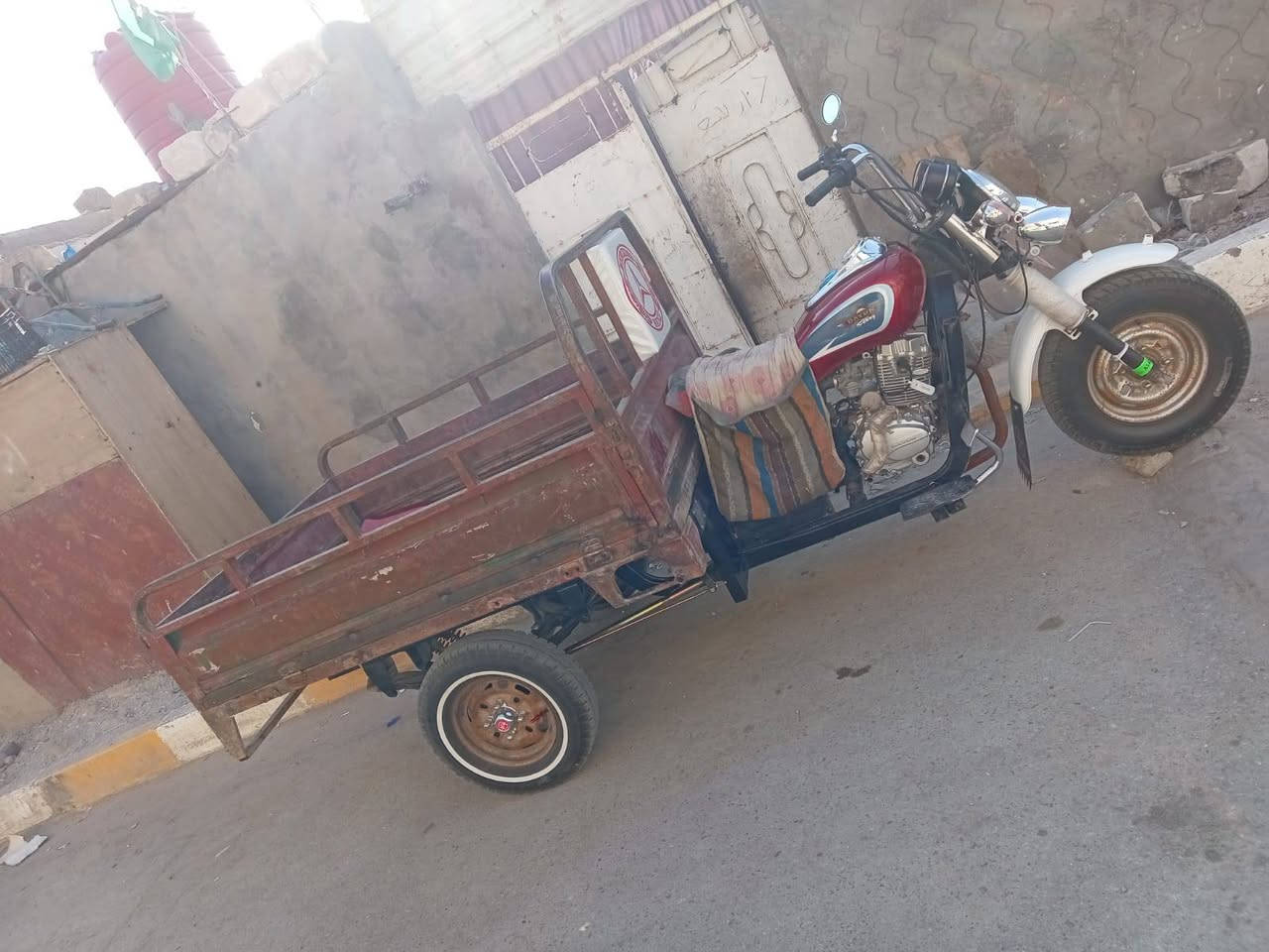 سلام عليكم ستوته للبيع مديل 13وراق صولي شاصي كفاله ومحرك كفاله دشبول كارتون شاير كله شقاله مابيه نقص سلف سعر واحد و700بيه مجال ناصريه مركز ***********
