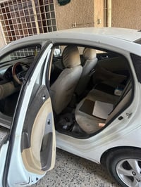 اكسنت موديل ٢٠١٣ خليجي  اللون ابيض ماشية ١١٤٨٠٠ للاستفسار على الرقم 07...