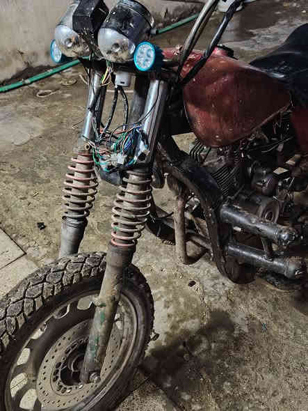 ‎ستوته ام تي ار بدون بدي نضيفه وما بيهه أوراق الشراي يخابر *********** السعر خمسمية الف وبيهه مجال‎ عمارة
