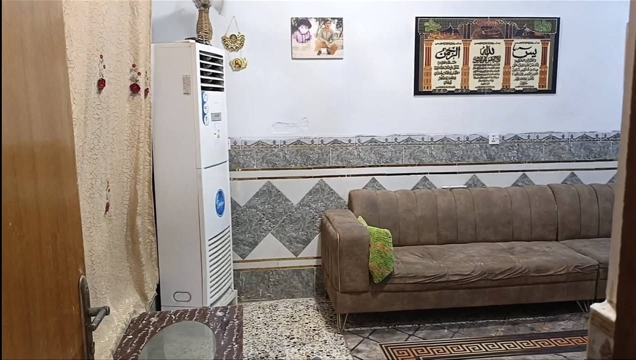 دار للبيع في مغربه حي الموظفين المساحه 200م طابو يحتوي على استقبال ومطبخ بارد ومطبخ حار وصاله وغرفتين + محل تفاصيل اكثر داخل الفيديو .
دار للبيع مغربه حي الموظفين المساحه 200م طابو يحتوي على استقبال وصاله مفتوحه ومطبخ بارد ومطبخ حار وصاله وغرفتين + محل +طارمه كبيره .***********
