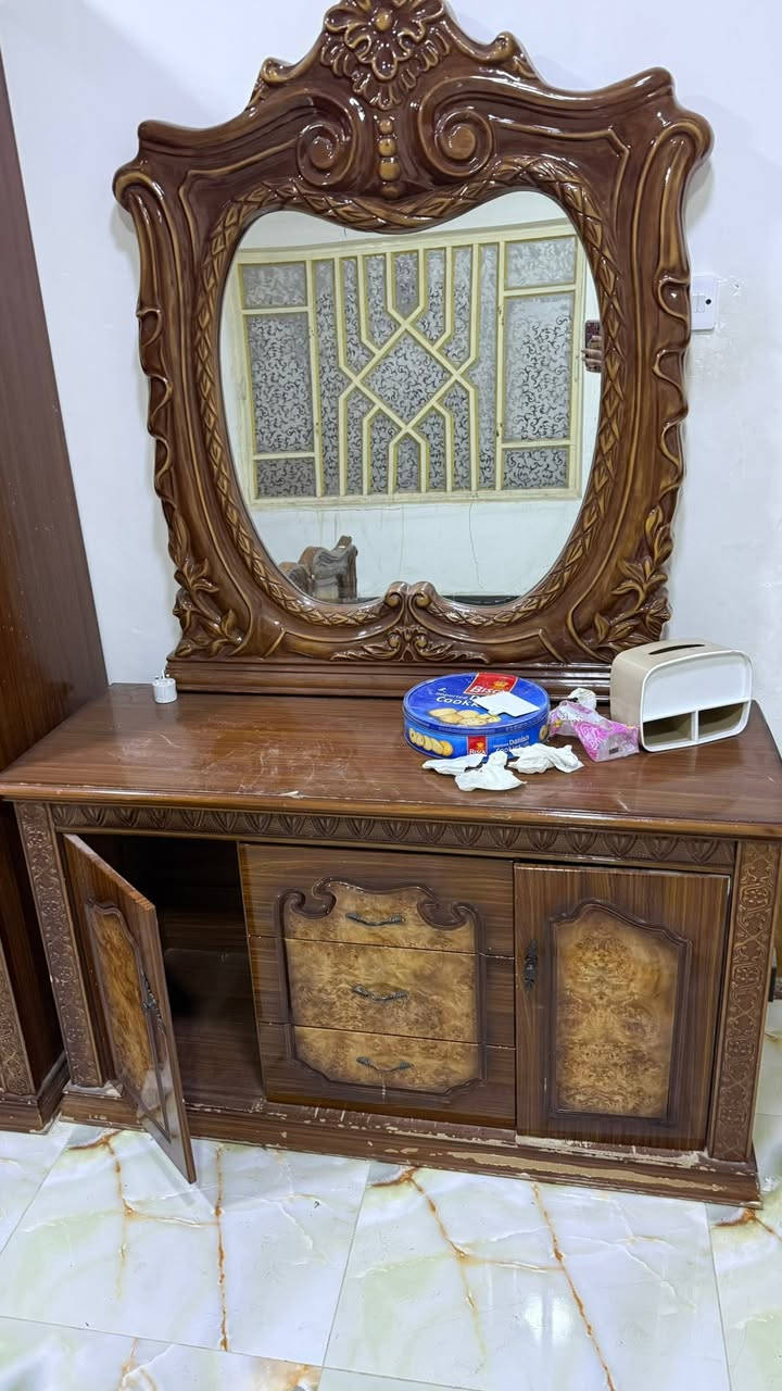 غرفة نوم مرتبه 6 قطع ب المعقل 
450


**إذا كنت صاحب هذا الإعلان وتريد حذفه لأي سبب، رجاءا أرسل رسالة إلى الدعم الفني**