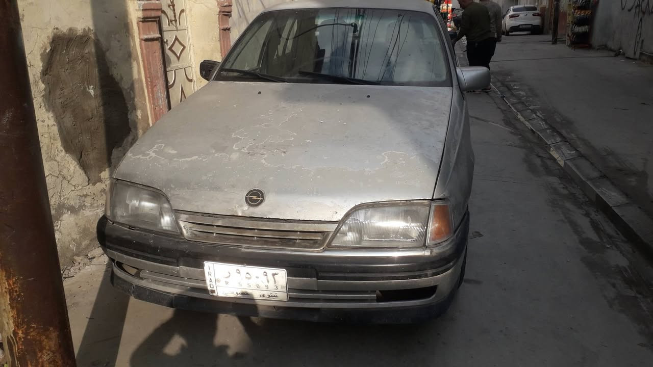 السلام عليكم
سيارة اوميكا 
سنويه ٢٠٢٨
صاحبة حي الصحه
السعر٢٠ وبيها مجال
***********
