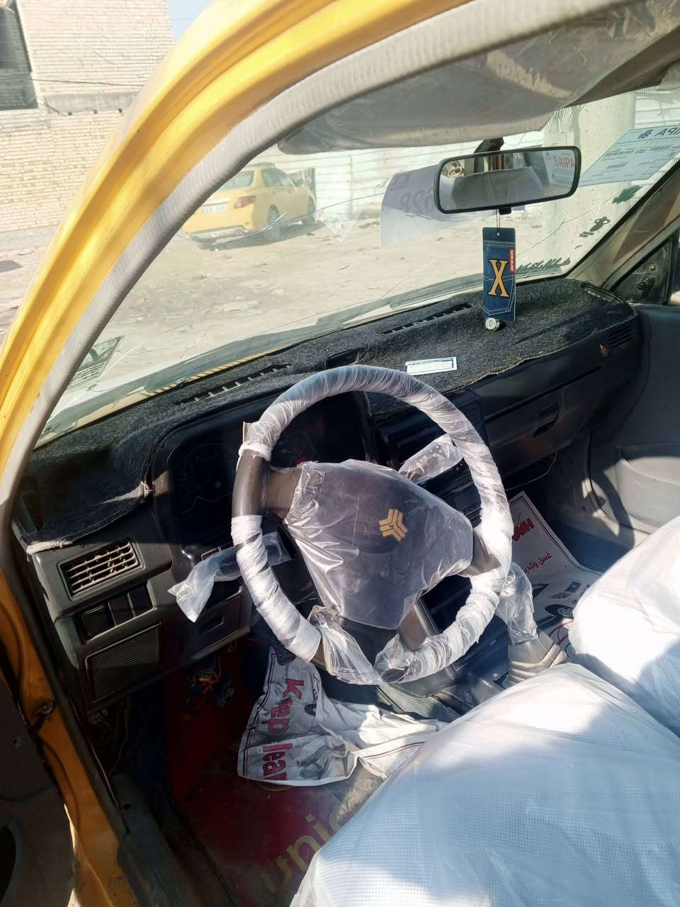 السلام عليكم سايبا موديل 2011رقم جديد سنويه لل30 كير ومكينه ابرايد شواصيهه حيل حلوه تحويل موباشر سياره بيه اخياسات يرادلهه واحد يلكطهن تخم تاير جديد باتري جديد العنوان بغداد البياع السعر 24 وبيه مجال للطيبين رقم الهاتف ***********
