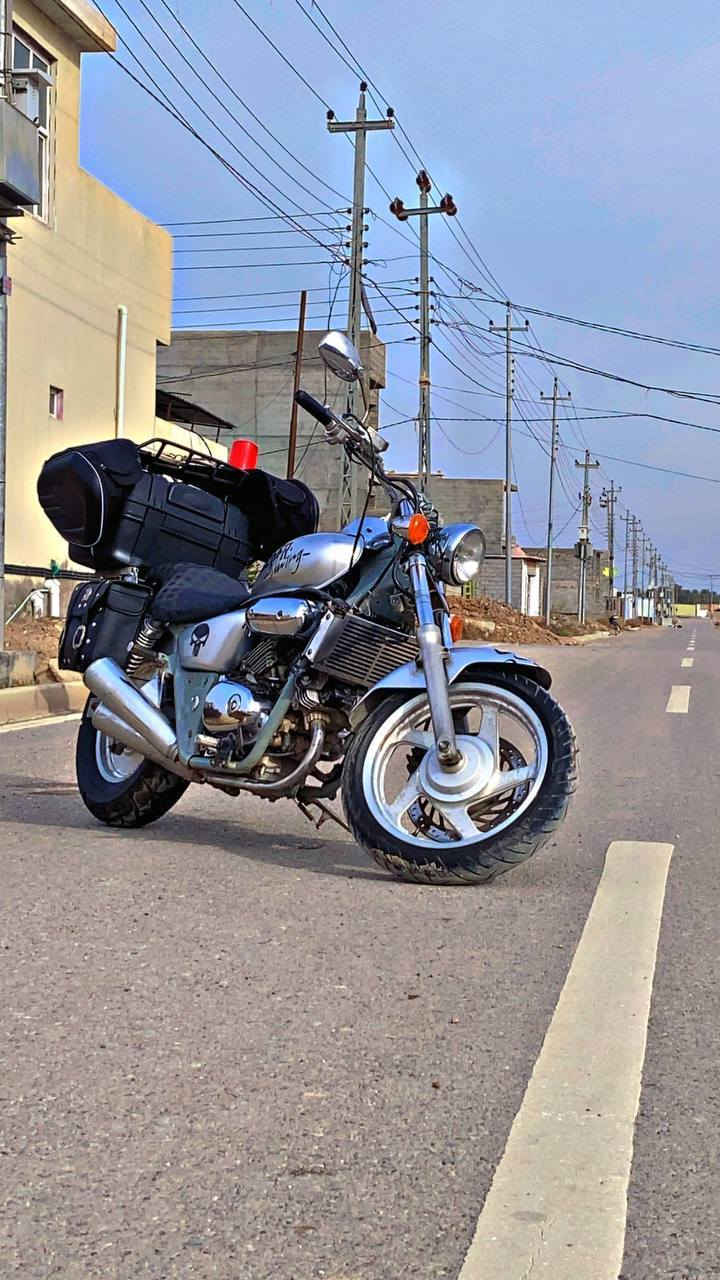 السلام عليكم ورحمة الله

دراجه مكنة محرك 250CC
كير ومحرك مكفوله 👍👍
كهربائيات كلها شغاله ومكفوله 👍
تخم اشاير سكنات لايت زيتون الأصلي 👍
باتري جديد بعده بالجيس و ويا باتري إضافي احتياط
تايرات امامي خلفي جديد لك 👍
زنجيل جديد 👍
ستان كهربائي حساس 👍
جنط جلد طبيعي عدد 2مع جنط 2قماش +جنطه عضم عاج
واير سكليتر واير كلج جديد
يعني الدراجه متصرف عليها الف دينار
السعر المطلوب مليون و200
للعلم انطي وياها غراض كامله بحدود ال300 الف
ويل ودبلات وضفيره وعقل وماشه ويدات ودوسات واشاير وكتفات ويدات كير وبريك وعنبار بريك امامي هذني كلهن انطيهن ماحتاجهن
العنوان ديالئ الخالص
ورجائا لحد يراسلني يكلي الدراجه شبيه نقص كلشي ذكرت
***********
