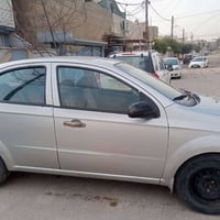 افيو 2009 داخل لونين  سيارة بيها 4 قطع صبغ  محرك وكير مابيهم شي طخم ما...