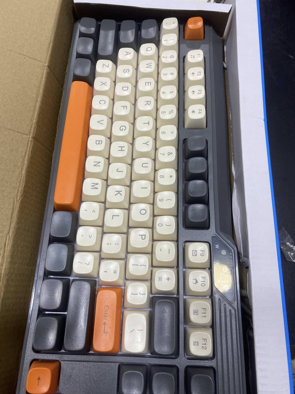 15الف كيبورد وماوس


**إذا كنت صاحب هذا الإعلان وتريد حذفه لأي سبب، رجاءا أرسل رسالة إلى الدعم الفني**