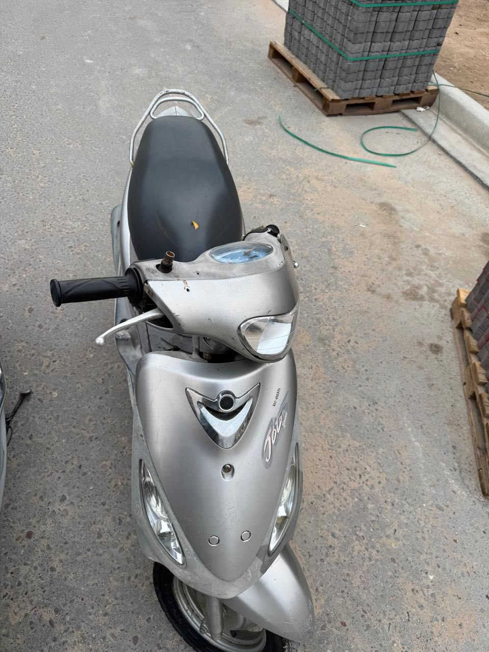 السلام عليكم دراجة ماكس قجمة للبيع دراجة حلوة بلاديه على وضع الرمبه ما تعبانه من الشغل للبيت باقي تفاصيل اتصل ***********
