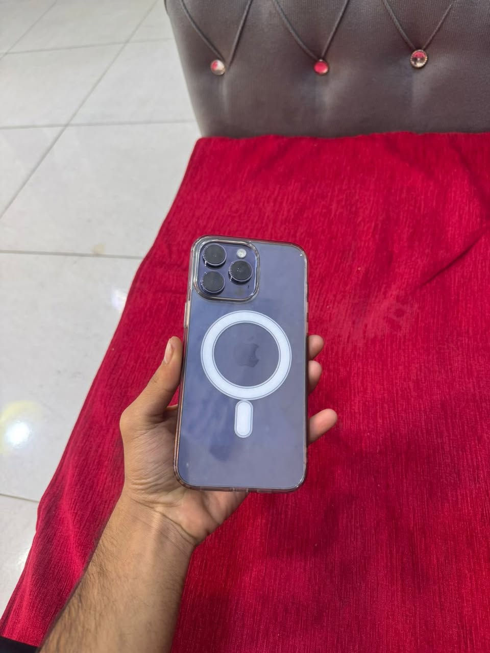 سلام عليكم 14برو ماكس ذاكره ٢٥٦البطاريه ٨٨ معلايه ١٠٠ امبدل شاشه وسط وجهاز نضيف وحلو السعر ٥٠٠ وبي مجال قليل العنوان البصره التنومه ***********
