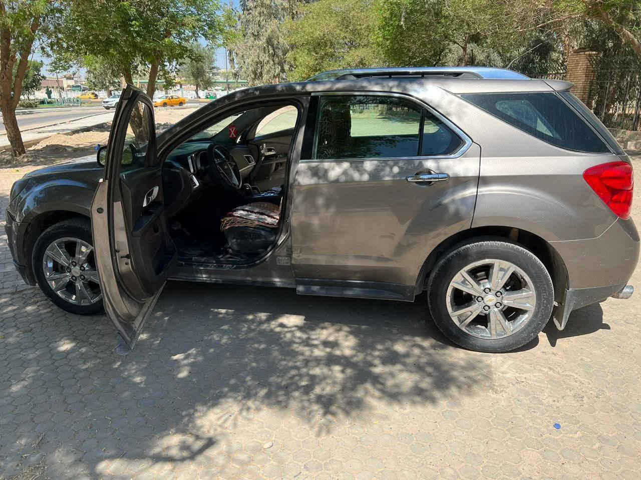 ◦ سياره شوفر ايكونكس 2010 LTZ
◦ فول مواصفات ماعدا البصمه 
 ◦ محرك 3500 
 ◦ مقاعد جلد + مقعد السائق كهربائي 
 ◦ تحكمات ستيرن 
 ◦ سلايد روف 
 ◦ مثبت سرعه 
 ◦ صندوك كهربائي  
 ◦ مكان السياره بغداد /الكرخ 
 ◦ التواصل ***********
 ◦ السياره وراد كندي بدون حادث او غرق 
 ◦السعر 85 وبي مجال 
كير ومحرك مكفول
