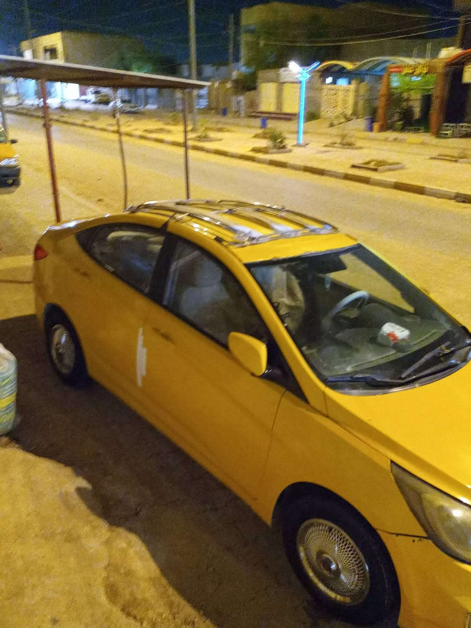 السلام عليكم ورحمة الله وبركاته.
من رخصت الادمن .
سياره اكسنت 13 خليجي.
محرك 1.6 دوش.
كير محرك شرط امانه الله.
سوبايه ابوعمار وكبات مع السياره.
لايت زنون ثنين براد.
____________________________
مواصفات السيارة :
1-كبسة واحدة لجام السائق (Auto Down).
2تنبيه نسيان السويتش.
3-نقرة الإشارة (Lane Change Assist).
4-عداد الرحلات (Trip A / Trip B)
يضهر في الدشبول.
5- مري قلاب 160 درجه.
6-شاشه تدعم GBS.
7-نضام مكابح ABS.
نضام ايكو موفر بانزين فول اقتصادي.
ويل 14 جدد .
غلاف ستيرن سعودي.
____________________________
تخم تاير صدر جديد جاهزة مابيها نقص برغي.
رقم قادسيه الماني.
السياره في مركز الديوانيه.
الاستفسار اكثر الاتصال على الرقم :
***********.
متواجد على الفيسبوك.

