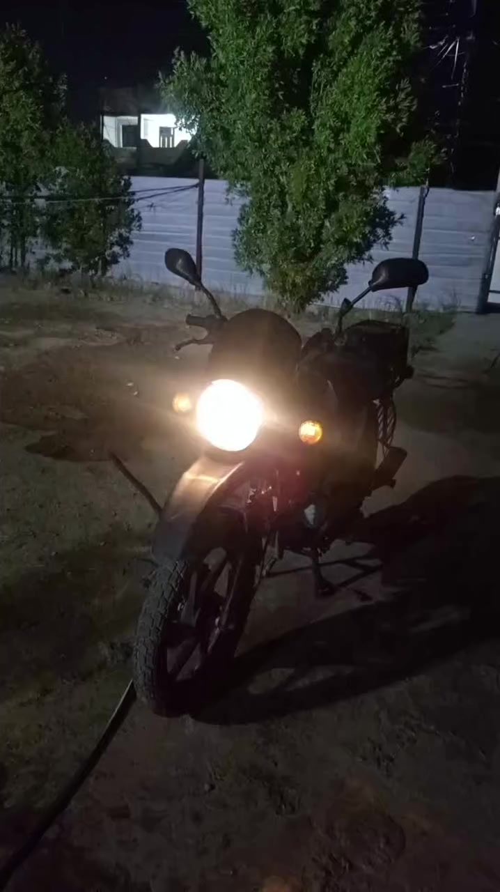 السلام عليكم
بوكسر موديل 22 دراجه صارلي فتره تاركها ومن رجعت شغلتها صار بيها خيط تبخير بس اول مااشغلها وبعدين تكطع مامشتغله دلفري وماماشيه اهواي بااسمي تحويل ثاني يوم رايدها ب1500 وبيها مجال رقمي *********** بي واتساب
