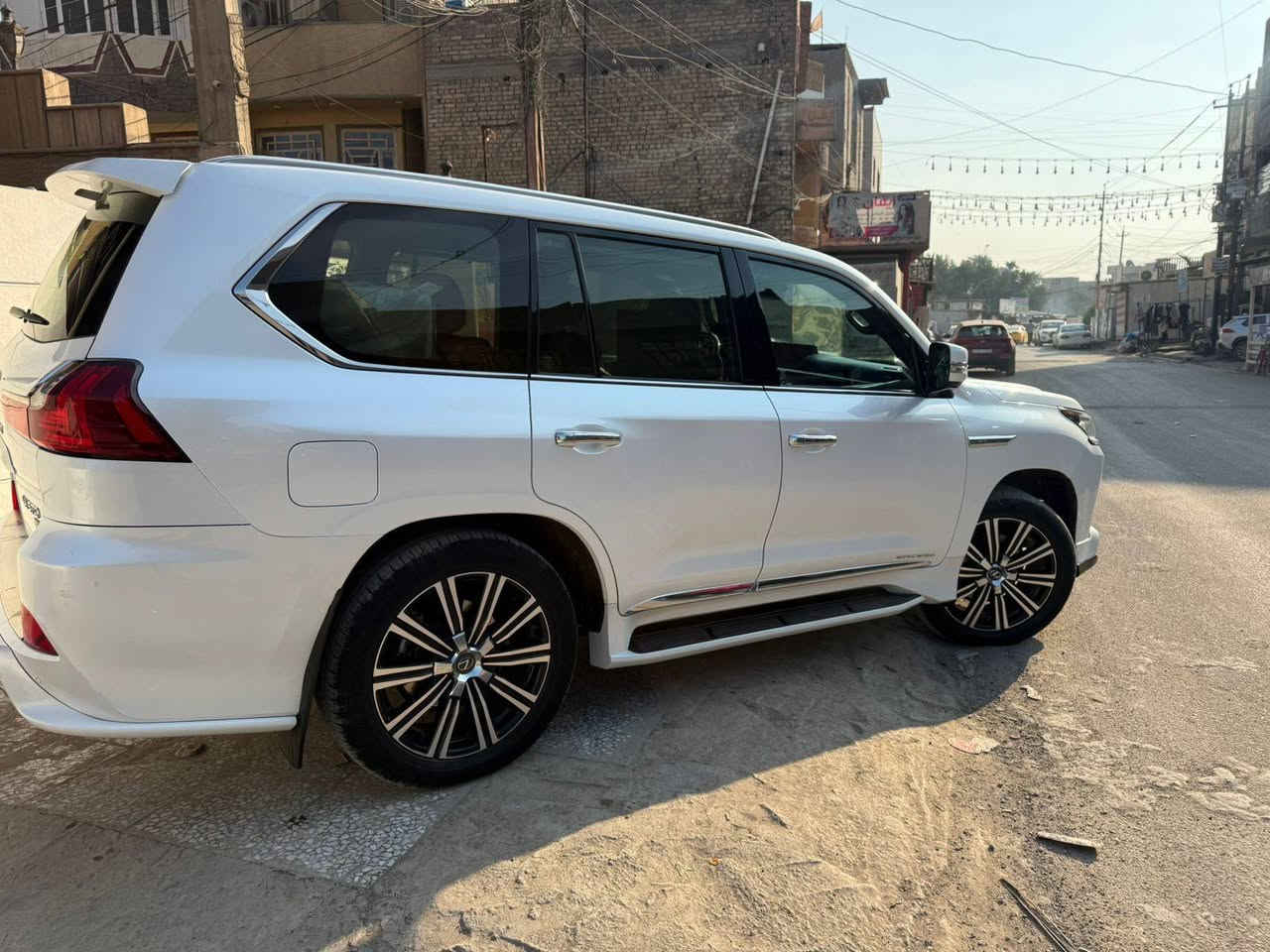 سلام عليكم LEXS
LX570s
الموديل 2021
سوبر سبورت 

داخل احمر ❤️

عداد المسافة 

38000KM

فولل مواصفات 

مكاني /البلديات قرب سوق الميت 

رقم الهاتف/***********/***********
