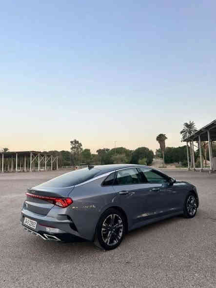 كيا K5 2022 LXS 
المواصفات : 

• محرك 1600 تيربو 

• بصمة +بصمة ابواب 

•تشغيل عن بعد

• نظام ترحيب 

• رادار امامي +خلفي 

• شاشة تدعم ابل كار + اندرويد اوتو 

• نظام النقطة العمياء 

• قيادة ذاتية 

•تحديد مسار

• لايت LED +زينون 

•  هاند بريك دگمة 

•اوتو هولد

• مود درايف 

وبيهة بعد هواي مواصفات

السيارة ماشيه 76كيلو 

• السعر 160 وبيها مجال بسيط. 

للاستفسار : ***********

مكاني بغداد /بنوك
