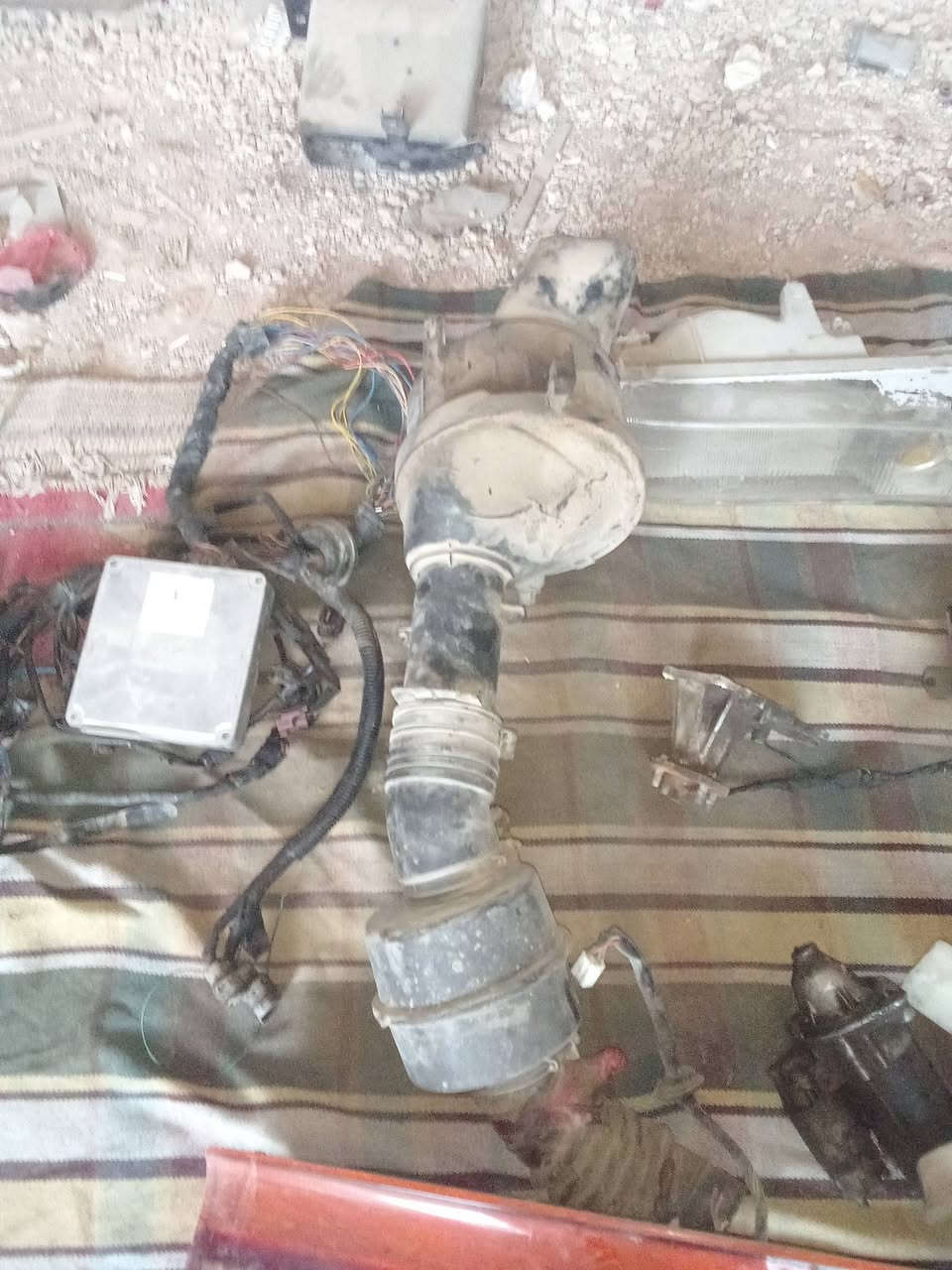 تفاصيل داخل الصورة ***********
