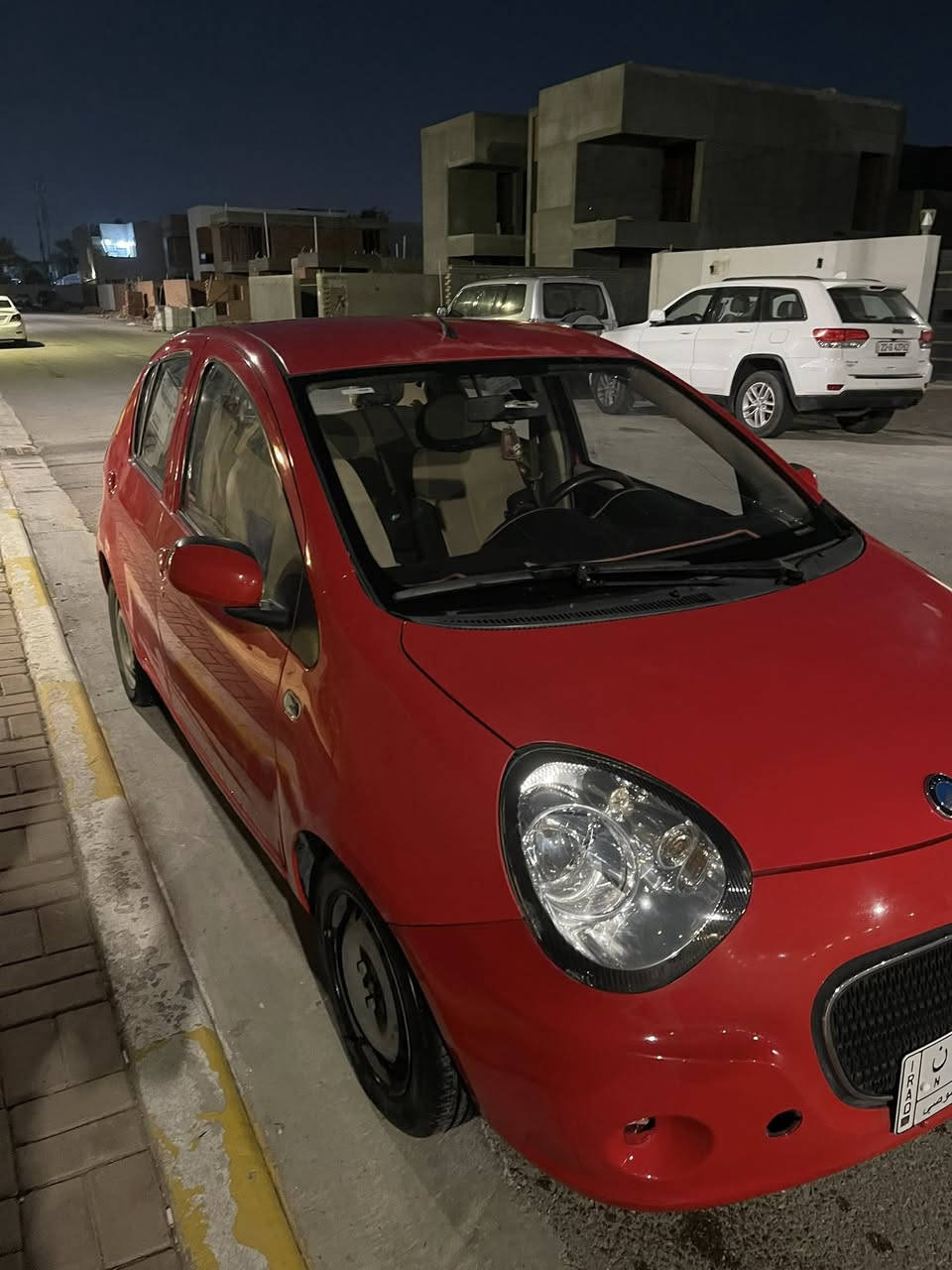 السلام عليكم
للبيع جيلي باندا موديل ٢٠١٢ 
سيارة جاهزة من كل شي 
كير مكينه صدر كهربائيات
تبريد كلة جديد 
ماشية ٥٤ الف كيلو 
سنويه ما منتهية 
بدون ضربة 
شاشة وكامرة
سيارة مال بيت 
وما متعوبة نهائيا 
مكانها بغداد حي العدل
السعر ٥٥ وبيها مجال قليل 
للاتصال ***********
