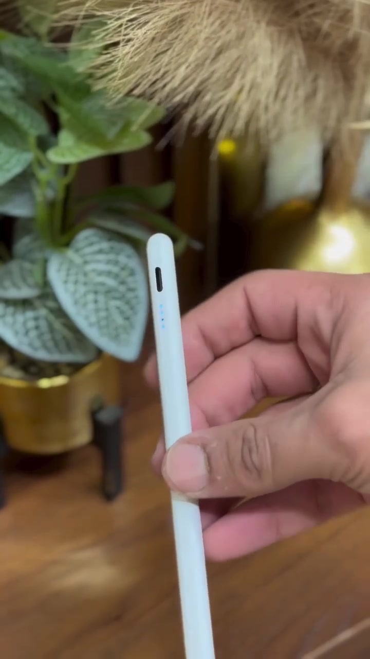 القلم اللمسي (Universal Stylus Pen):

* ✏️ متوافق مع جميع شاشات اللمس
* 📱 يعمل على Android / iOS / iPad
* 🎯 تحكم دقيق للكتابة والرسم
* ✋ استخدام مريح وخفيف الوزن
* 🔋 بدون بطارية (جاهز للاستخدام فوراً)
* 💎 تصميم أنيق وهيكل متين
مناسب للرسم، التصفح، وتدوين الملاحظات


**إذا كنت صاحب هذا الإعلان وتريد حذفه لأي سبب، رجاءا أرسل رسالة إلى الدعم الفني**