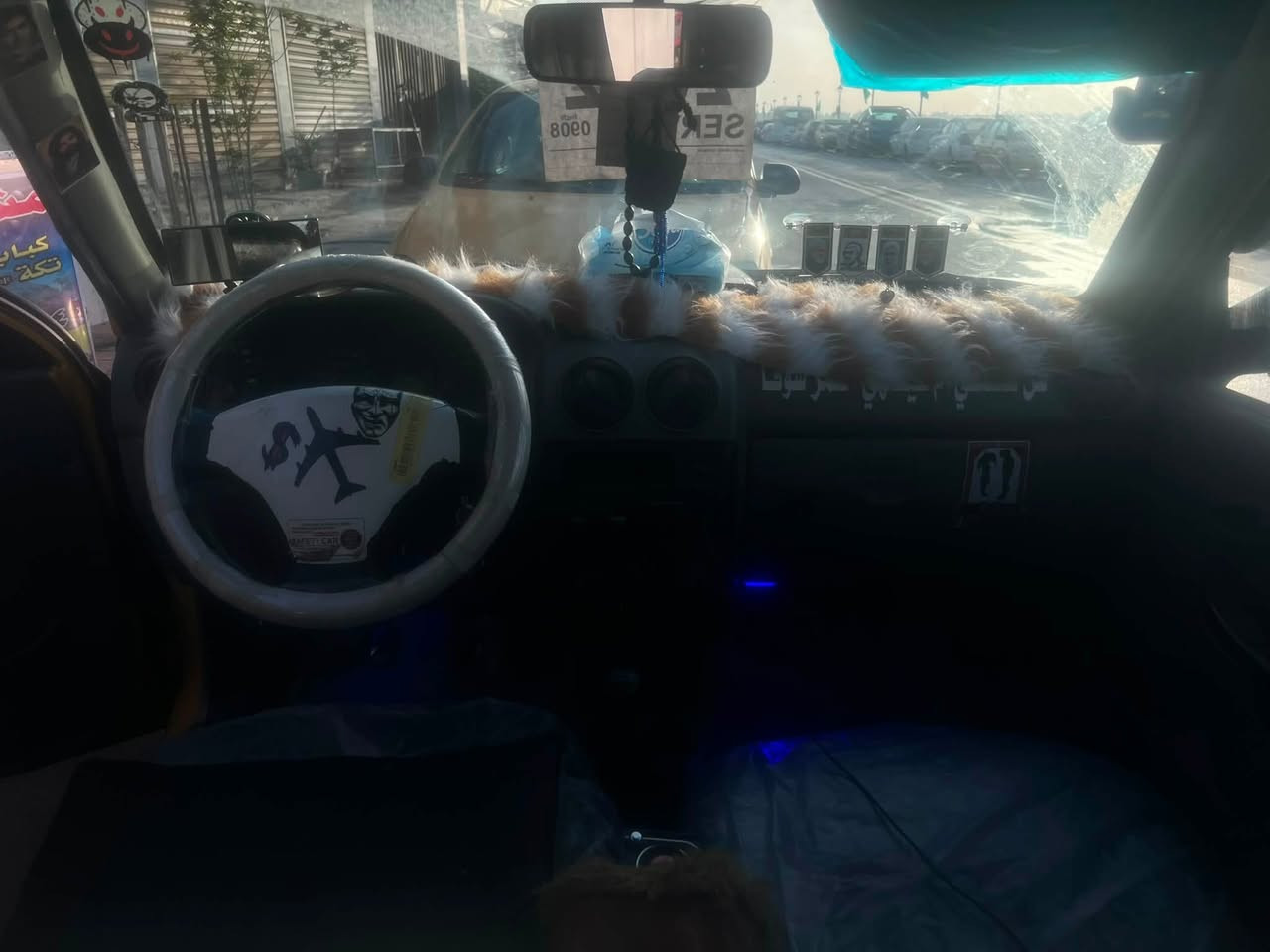 سايبه البيع مديل ١٢ سياره جاهزه الشارع كبل واحله من صور تجي وتشوف بعينك سياره معروضه ٢٥ سياره جاهزه على خر كير جديد مكينه بيه خيط تبخير  تبريد شغال جديده تجي وتشوفه بعينك بكاني الكريعات قرب جسر المشات هذه رقمي ***********
