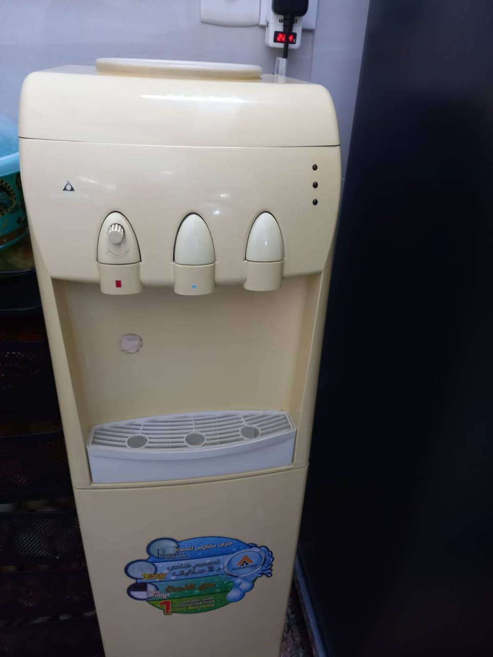 براد ماء الحافظ نظيف حار وبارد سعره ٧٥ وبي مجال  المكان / الدورة


**إذا كنت صاحب هذا الإعلان وتريد حذفه لأي سبب، رجاءا أرسل رسالة إلى الدعم الفني**