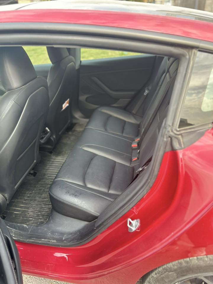 السلام عليكم
تسلا موديل 3 للبيع
صور الضرر مرفقه
موديل 2023
ماشية 35000 كيلو
بدون ايرباك
تك ماطور
اونلاين
السعر 17000$ وبيها مجال بسيط
تفاصيل اكثر على الخاص او الاتصال 
***********
