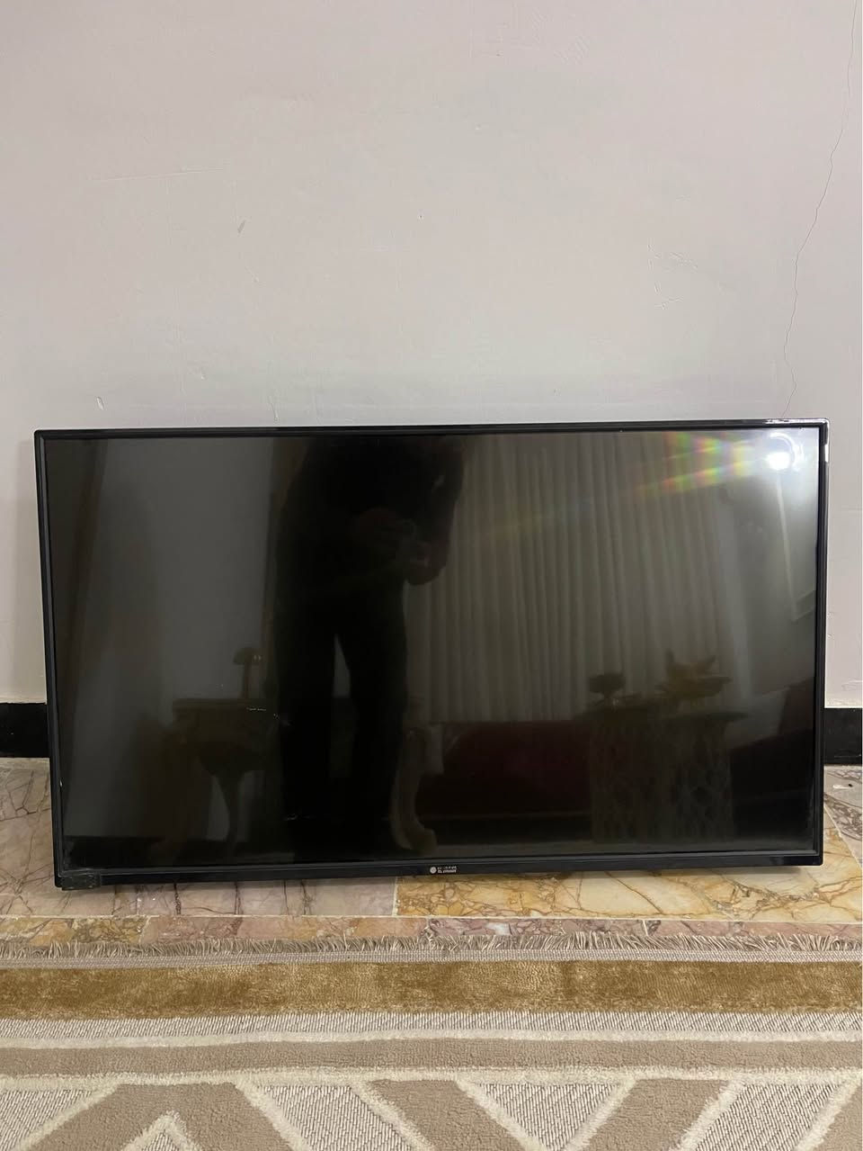 السلام عليكم 
طبلة وسطية نظيفة سعرهه 85 الف
شاشة الجي العربي قياس 42 سعرهه 150 الف
العنوان: النجف حي الجامعة 
*********** النجف, العراق
