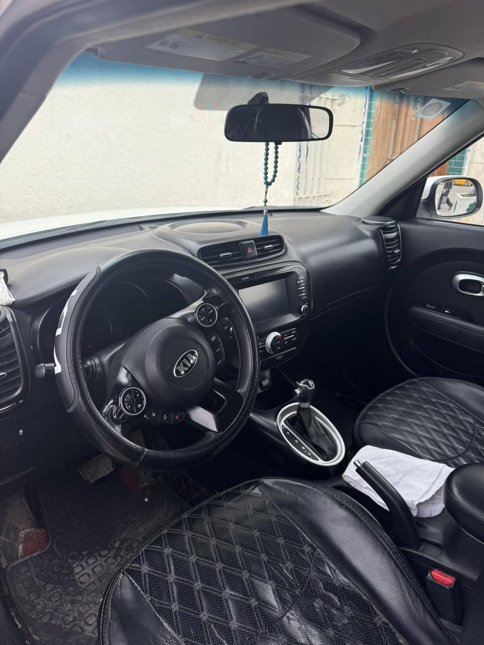 كيا صول 2019 وارد امريكي رقم بغداد مواصفات عاديه حادثها خفيف مكانها الصالحيه قرب جامع بيت بنيه
السعر 130$ وبيها مجال

‭0780 017 9152‬
