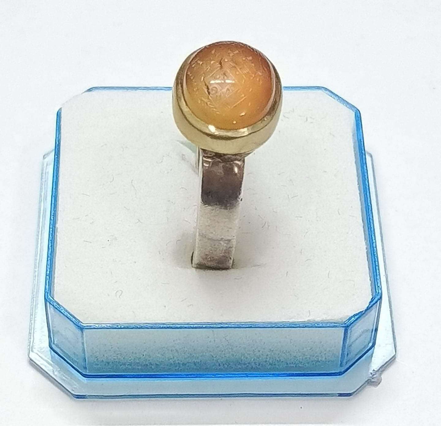 خاتم العقيق اليماني زعفران فضه 925 صياغه يدويه 
ثقيله القياس الخاتم 21السعر60الف
توصيل جميع المحافظات 5
*********** بغداد, العراق
