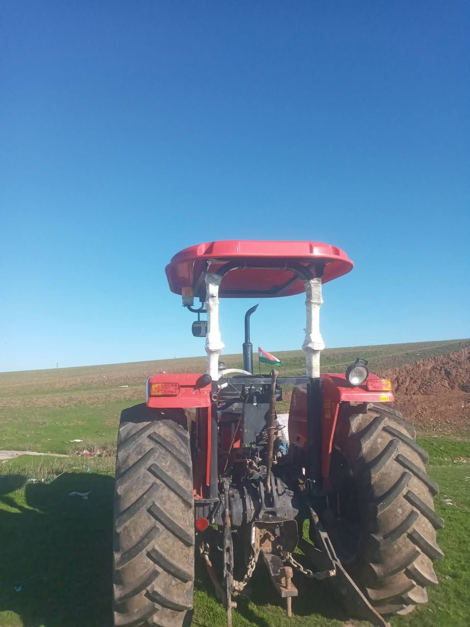 سلاو برادەران ترکتر ٲیرانی مودێل2024 دەبل ٲکسن ترکترەکە بێ مەسرەفیە هەمو تشت بەشەرتیە هیچ تشتەک نەگورایە مشتەری وەرە خاس رقم موبایل ***********
