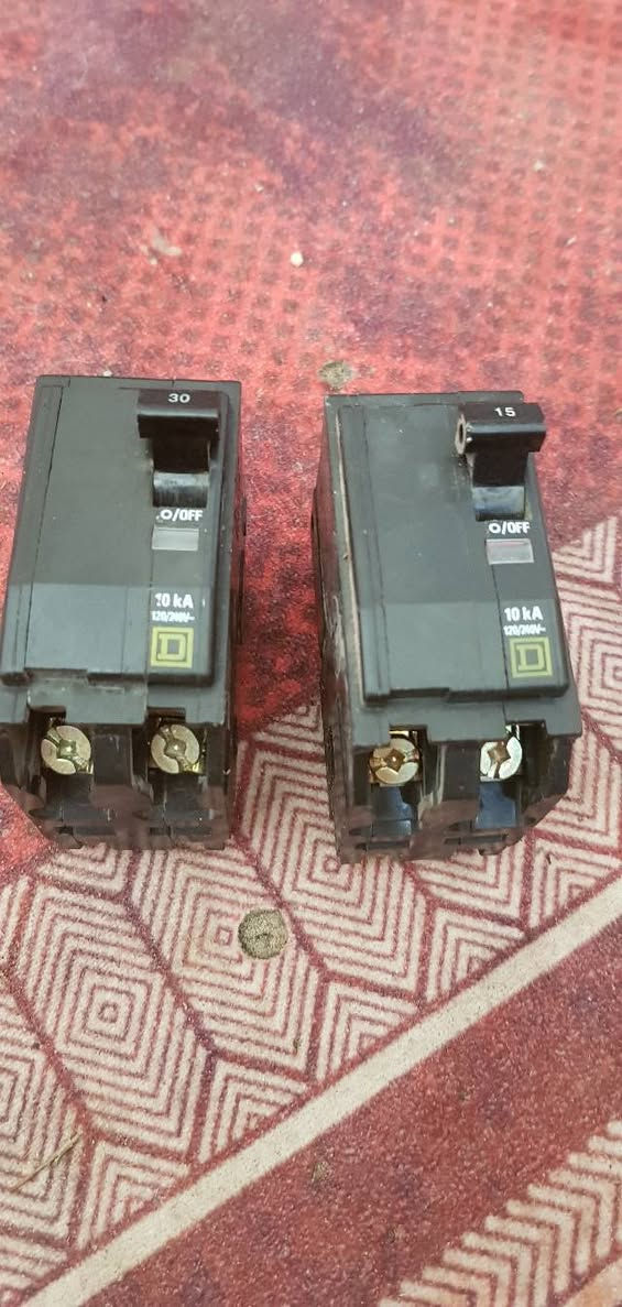 السلام عليكم اخوان متاح للبيع ٣٠ الف يوجد توصيل


**إذا كنت صاحب هذا الإعلان وتريد حذفه لأي سبب، رجاءا أرسل رسالة إلى الدعم الفني**