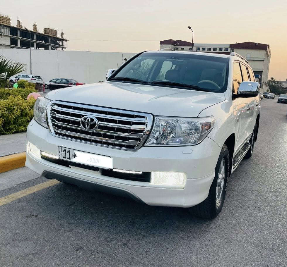 السلام عليكم 
من رخصة الادمن المحترم تويوتا لاندكروزر ٢٠٠٩ بريم سعودي 
رقم بغداد الدولي بإسمي ماشيه ١١٠ الف حقيقي .
داخل بيجي - جلد اصلي - ديڤيدي بالقماره .
فول مواصفات - تبريد ٣ قطع ثلج ❄️ - مري كهرباء.
منظومة زنون كامله - شاشه اندرويد - كامره .
محرك - كير - صدر ممتاز ترايها جدا ناعم - تخم تاير اصلي.
سيارة مال بيت مقفوله من الضربه والصبغ ( عدا شي قليل بالجاملغ الامامي اثر شخط بسيط ) . 
السعر ( 31,000) بيها مجال حك الجيه . 
مكان السيارة بغداد - اليرموك - *********** غير متواجد على الفيس .
