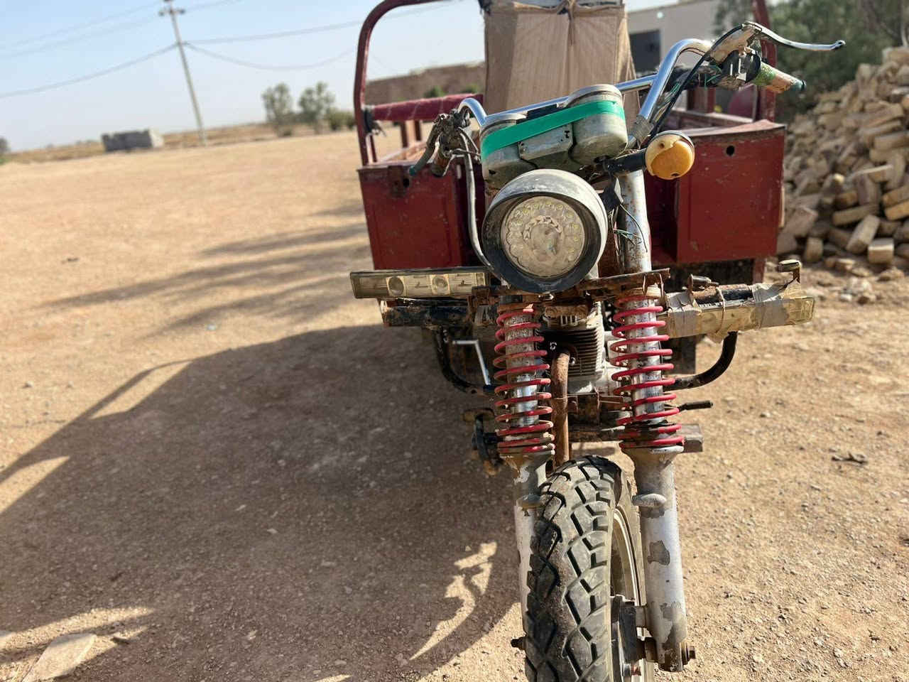 سلام عليكم 
ستوته 2018 جديده نكره سلف 
كهربايات جديده محرك 2024
ستوته كلك السعر 950
المكان الديوانيه الحمزه الشرقي 
رقم الهاتف ***********
