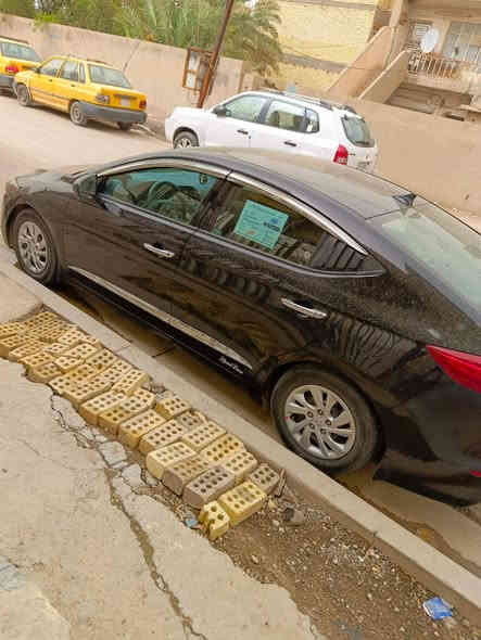 السلام عليكم النترا ١٨ امريكي رقم بغداد
مكفوله شاصي لغد محرك كير  موصفات شاشة جبيره تحكم ستيرن جهتين مثبت سرعة ٣ انضمة قيادة والموصفات المعروفة حادثها بنيد مصبوغ وباب السايق مصبوغ و الجاملغ مبدل نفس اللون بدون صبغ مكانها بغداد السعر 125
***********
