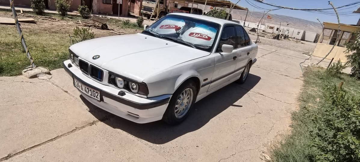 السعر ٦٣ ومجال وتبديل جورني او كامري ابيض واخلي فرق
BMW 525
1992
رقم جديد تبريد ثلج تدفئه وما بيها مصرف,
مكاني زاخو وهم سنجار زاخو, دهوك


**إذا كنت صاحب هذا الإعلان وتريد حذفه لأي سبب، رجاءا أرسل رسالة إلى الدعم الفني**