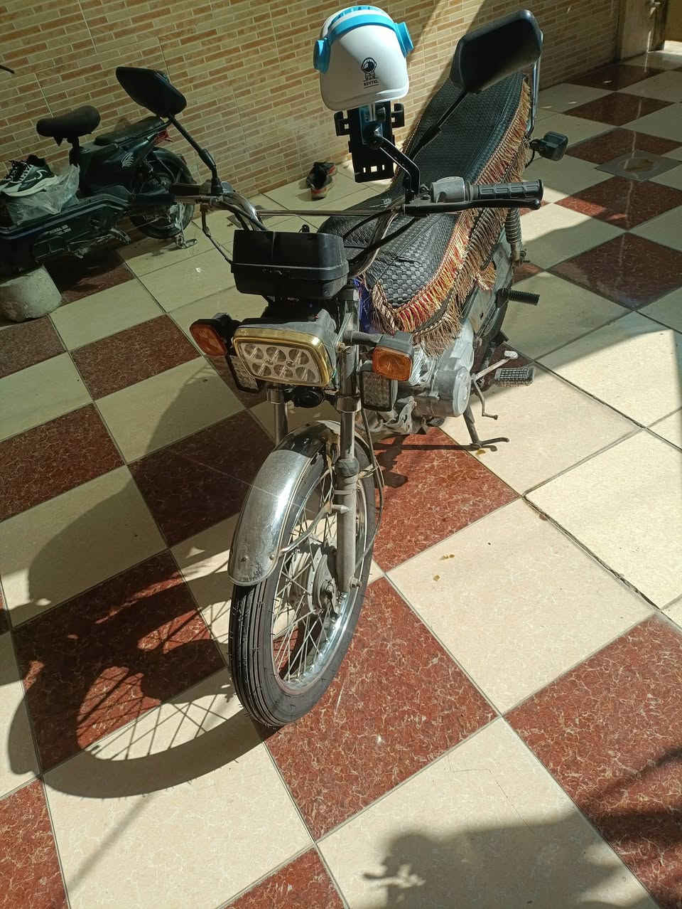 تايكر للبيع تيرات جديده ويل جديد كهربائي كله شغال السعر ٢٧٥الف عنوان فرمان باران اتصل ***********
