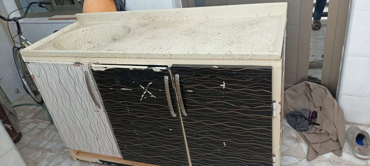 سنك مرمر قياس متر ونص للبيع او مراوس بسنك مرمر قياس متر واحد 

بغداد الشعب قرب مدينة الصدر  ***********
