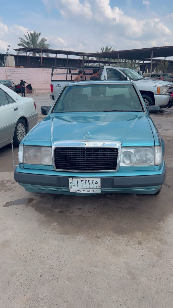 سلام عليكم للبيع مارسدس مديل 90 رقم صلاح الدين تحويل من الصبح السياره جاهزه مكينه وكير بطه مكينه وكير وصدر وتايرات جديده السياره كلش حلوه مشروع وطني تحويل من الصبح  سعر50 وبيه مجال مكانه صلاح الدين بلد للستفسار لاتصال على الرقم ***********
