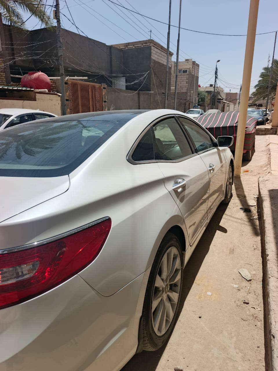 ازيرا ١٤ اربيل سنوية جديدة فول ٦ سلندر ٣٠٠٠ كفالة عامة من الصبغ والبارد
بانوراما 
مرايه شفط
٤بصمة
٢ كشن كهربائي
بردات خلفيه
حدادية جديدة
تبريد
السعر ١٣٢ 
***********
