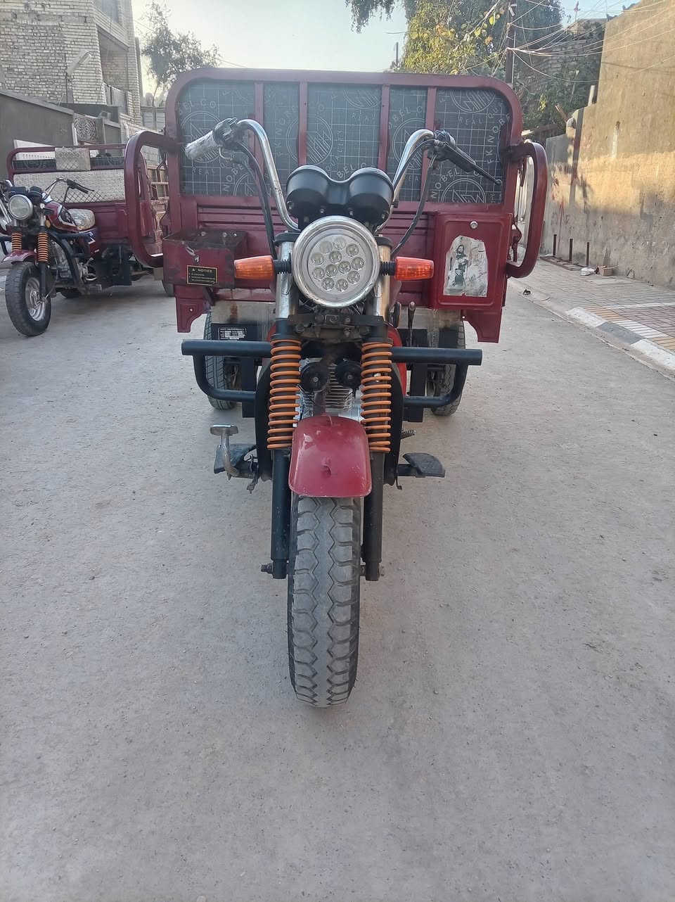 ستوتة للبيع موديل 2022 اوراق كاملة اصولية سلف هندر كاملة اكسن كبس تخم تايرات جدد مكين 2026خير من الله السعر مليون 400 وبيه مجال مكاني بغداد مدينة الصدر شارع الداخل الاتصال***********
