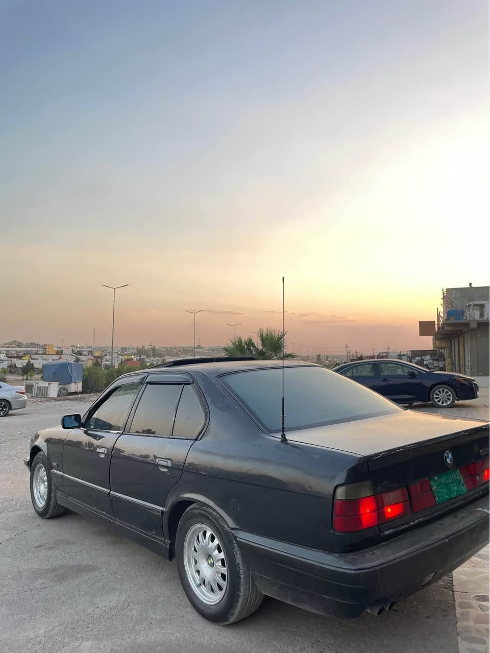 بئم 525 BWM فول فول کوشن جلاد بی سبوغ مودیل 1994 وکالە توماتیک  بەشرت *********** وتساب الحمدانية, نينوى
