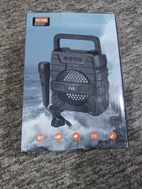 تخفيضات • تصفية بضاعة • كل قطعة